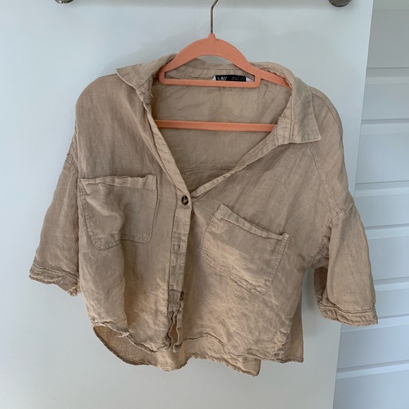Zara Tops Zara Tortoise Cropped Button Up Poshmark